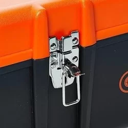 CAJA HERRAM PLAST 20" BR/MET C/ORG 321105 TACTIX